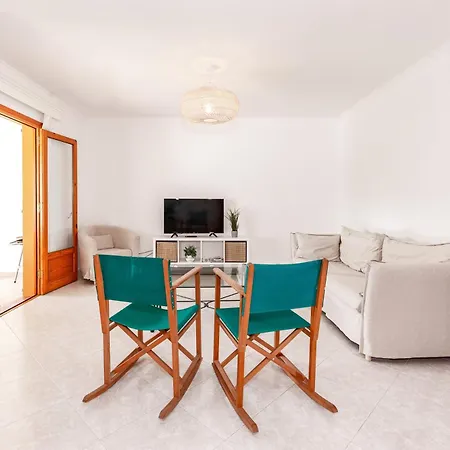 Vivienda Con Piscina En 度假居