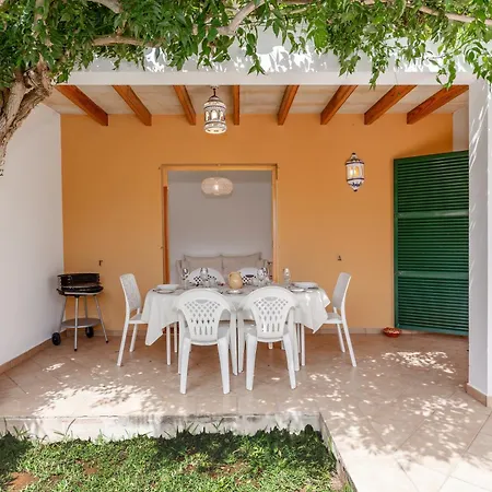 Vivienda Con Piscina En *