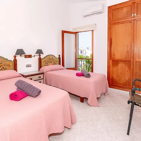 Holiday home Vivienda Con Piscina En *